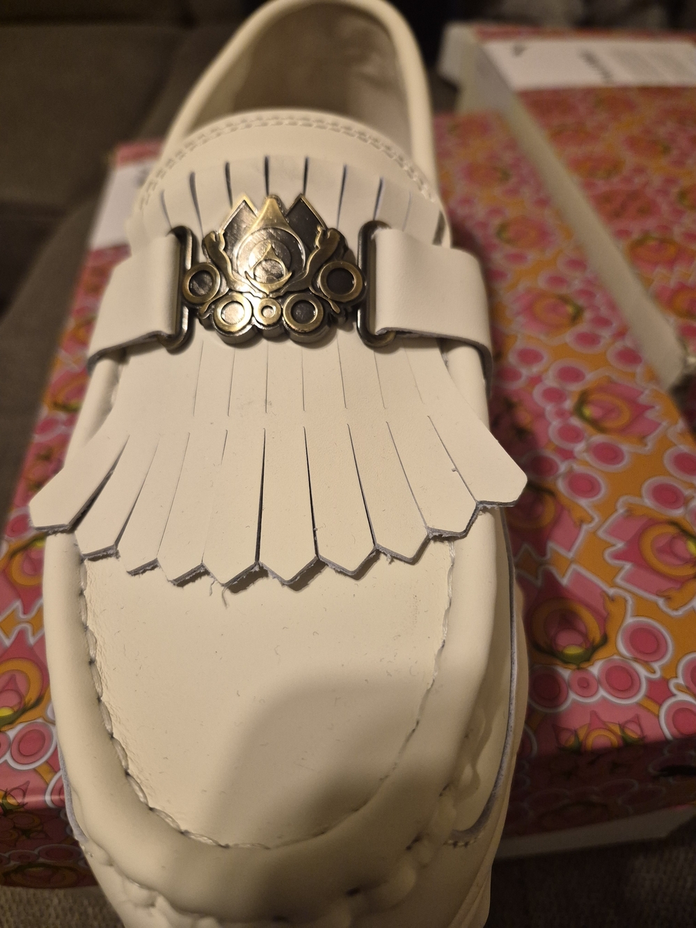 Women’s/Unisex White Kiltie Loafer with Decorative Gold Accent